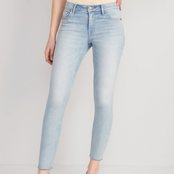🌷Rockstar Super-Skinny jeans: Pale blue light wash - Picture 1 of 10